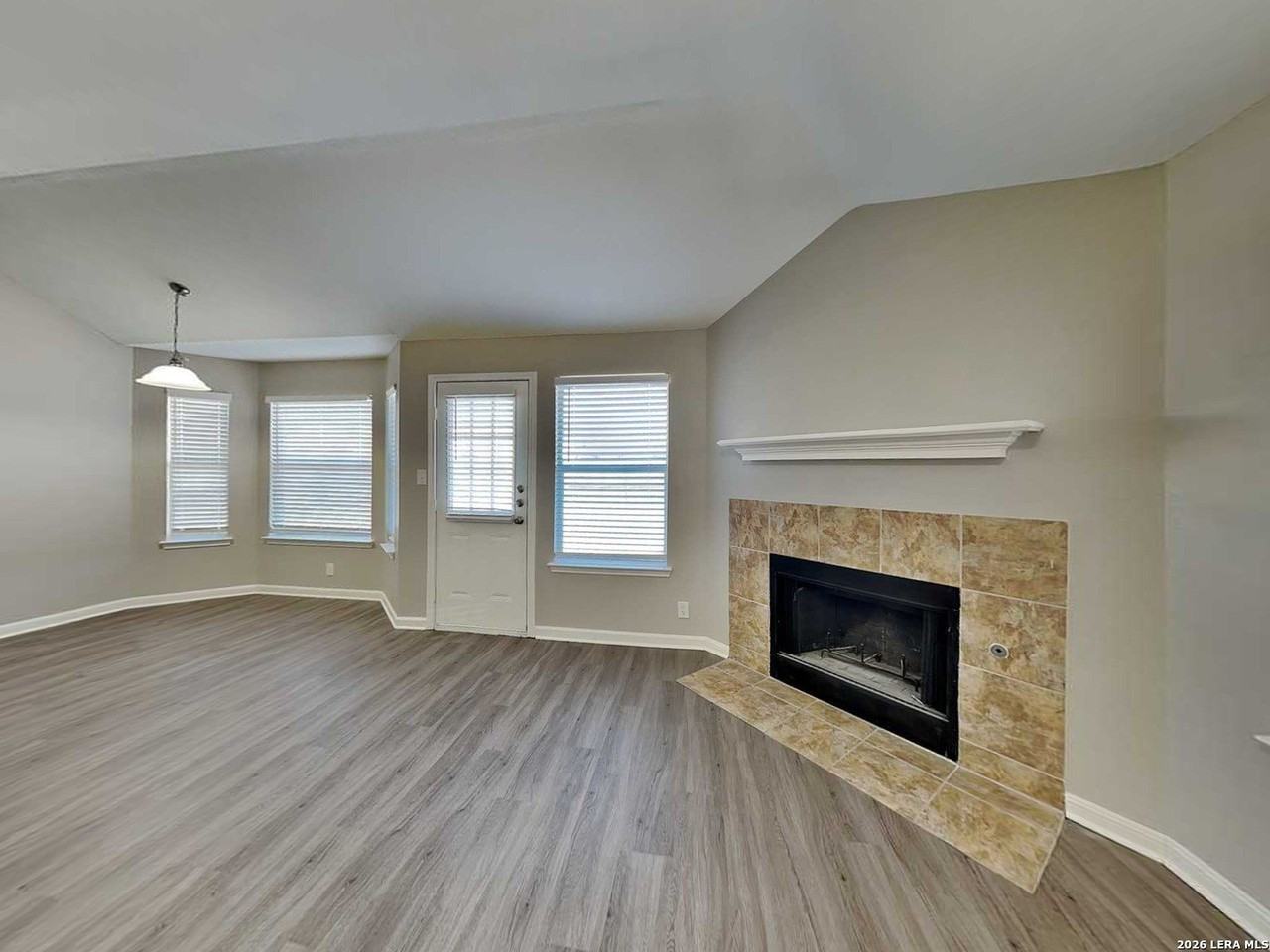 8527 Sea Rim - Photo 2 of 16