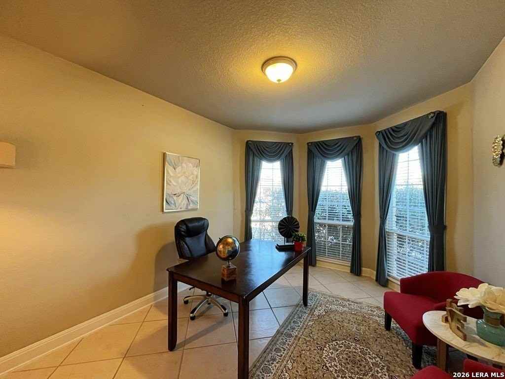 10500 Hunter Hts - Photo 5 of 49