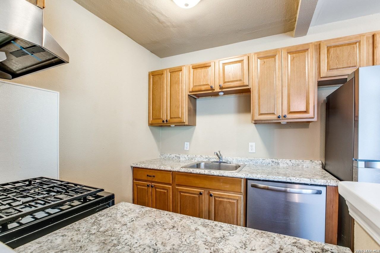 216 Lucas St Apt 2 #2 - Photo 2 of 12