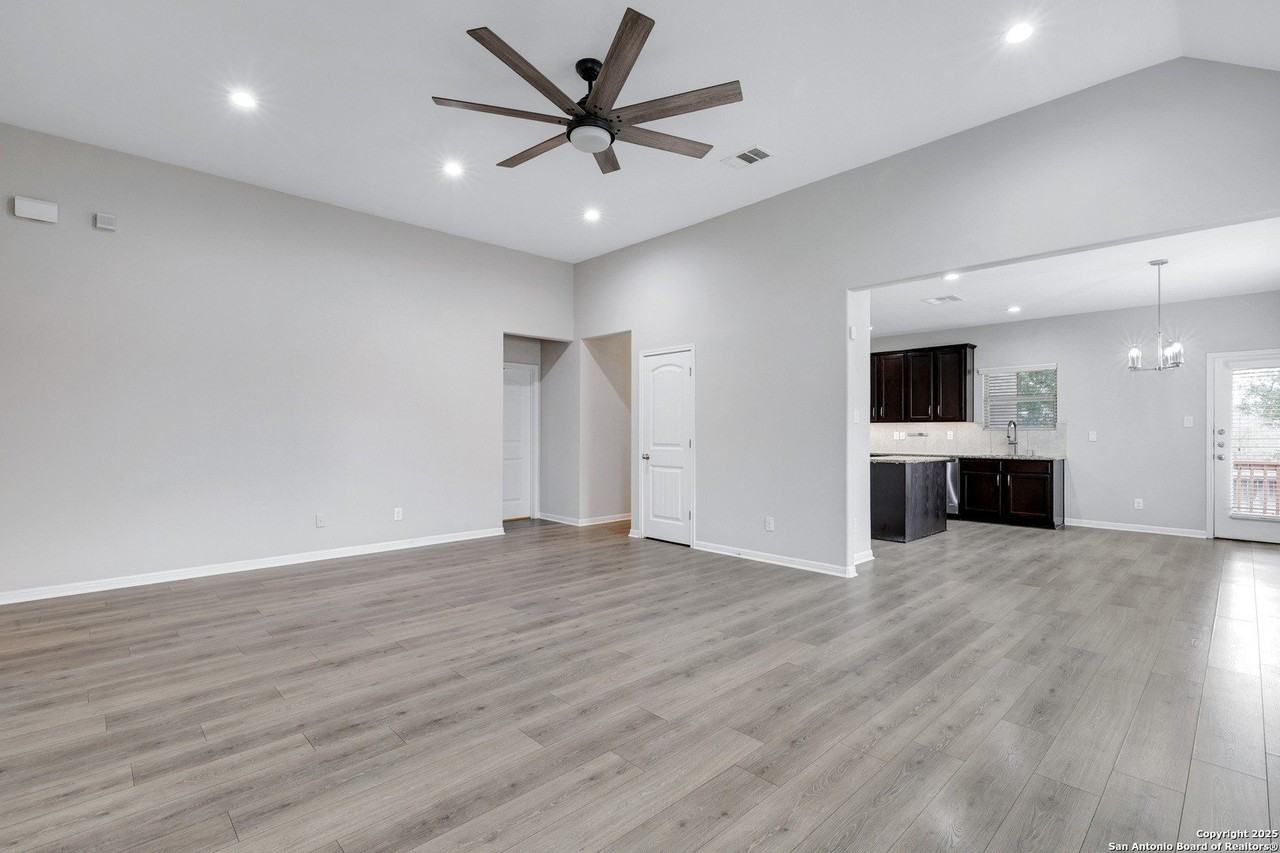 9010 Moccasin Lk - Photo 5 of 31