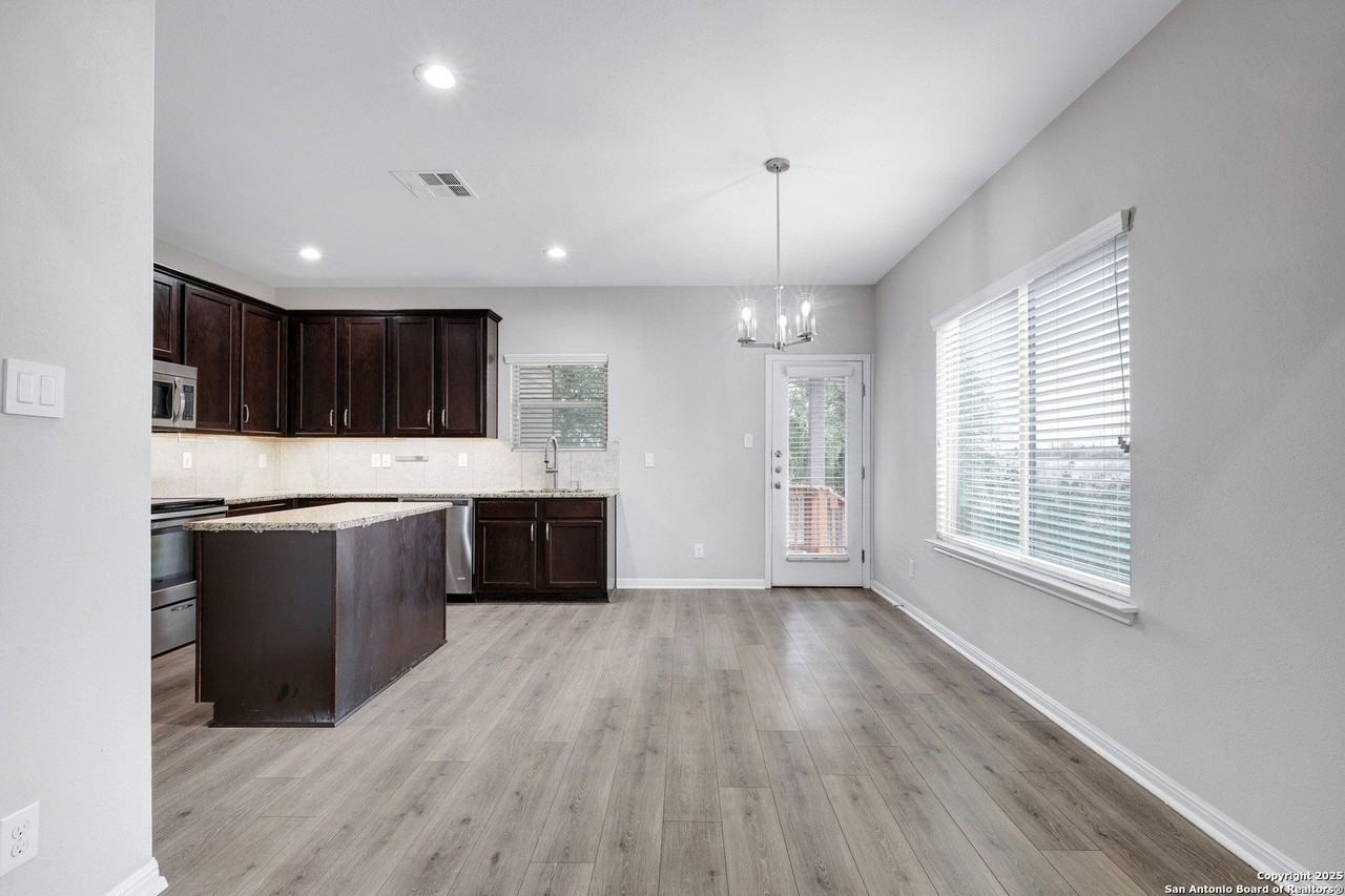 9010 Moccasin Lk - Photo 6 of 31