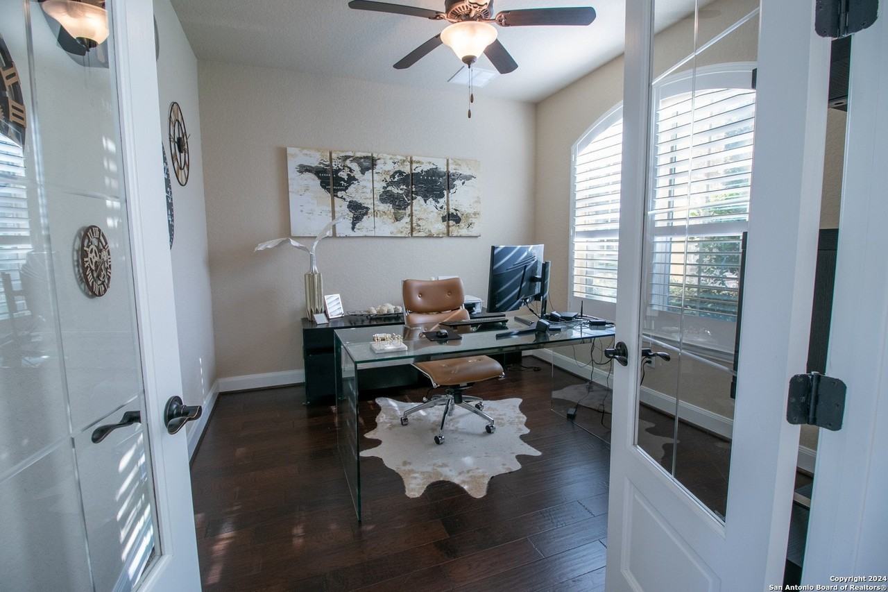 16955 Sonoma Rdg - Photo 5 of 28