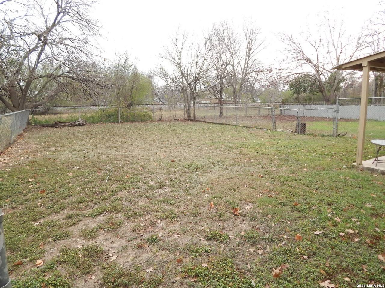 921 Eikel St - Photo 5 of 11