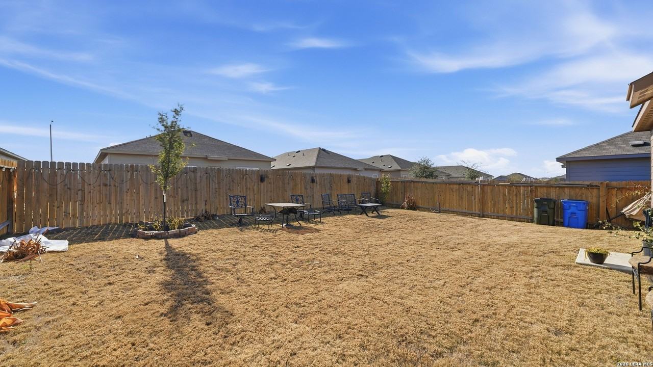 277 Legacy Cir - Photo 4 of 49