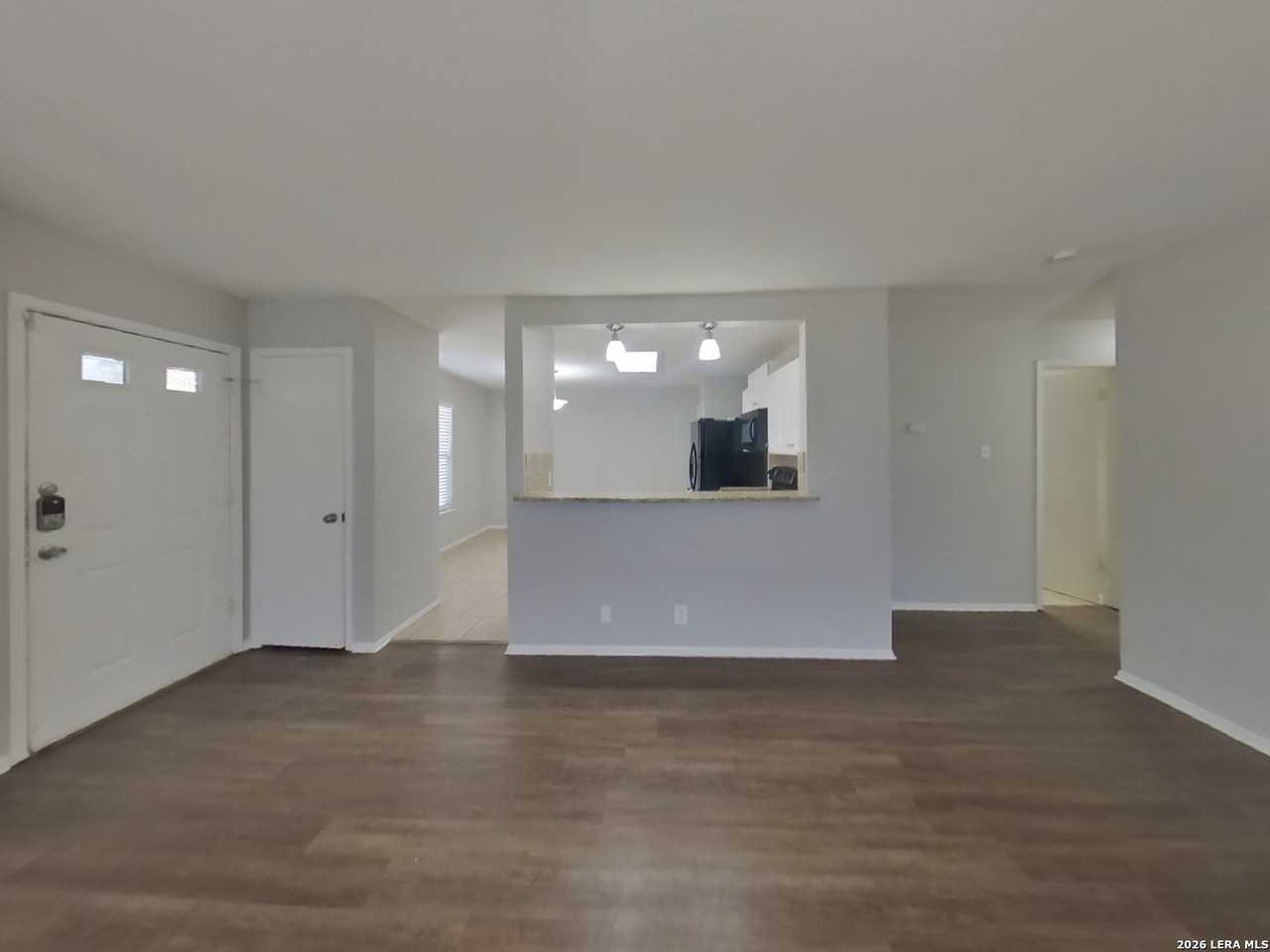 7606 Chatsworth - Photo 2 of 15