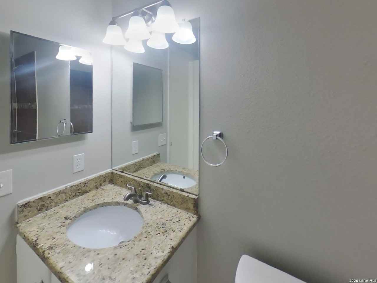 7606 Chatsworth - Photo 6 of 15