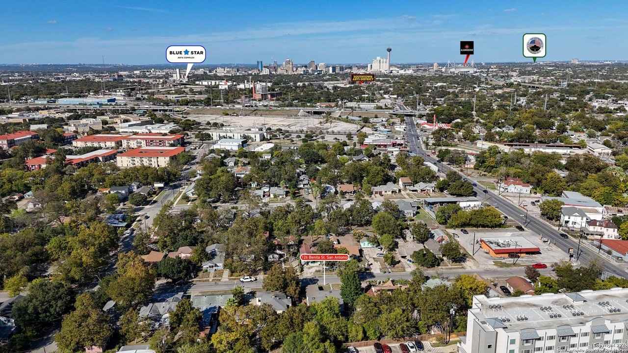 126 Benita St - Photo 3 of 27