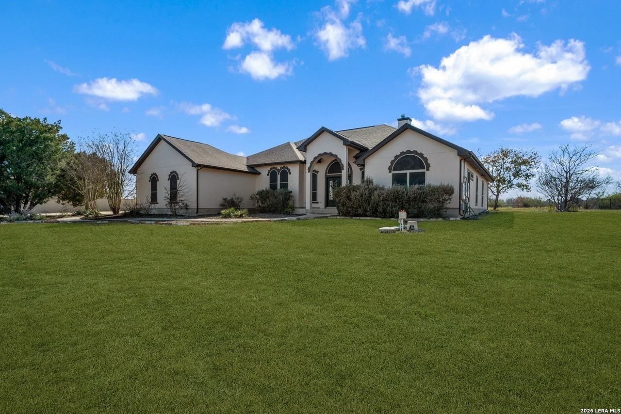 7033 Robin Hood Way - Photo 5 of 39