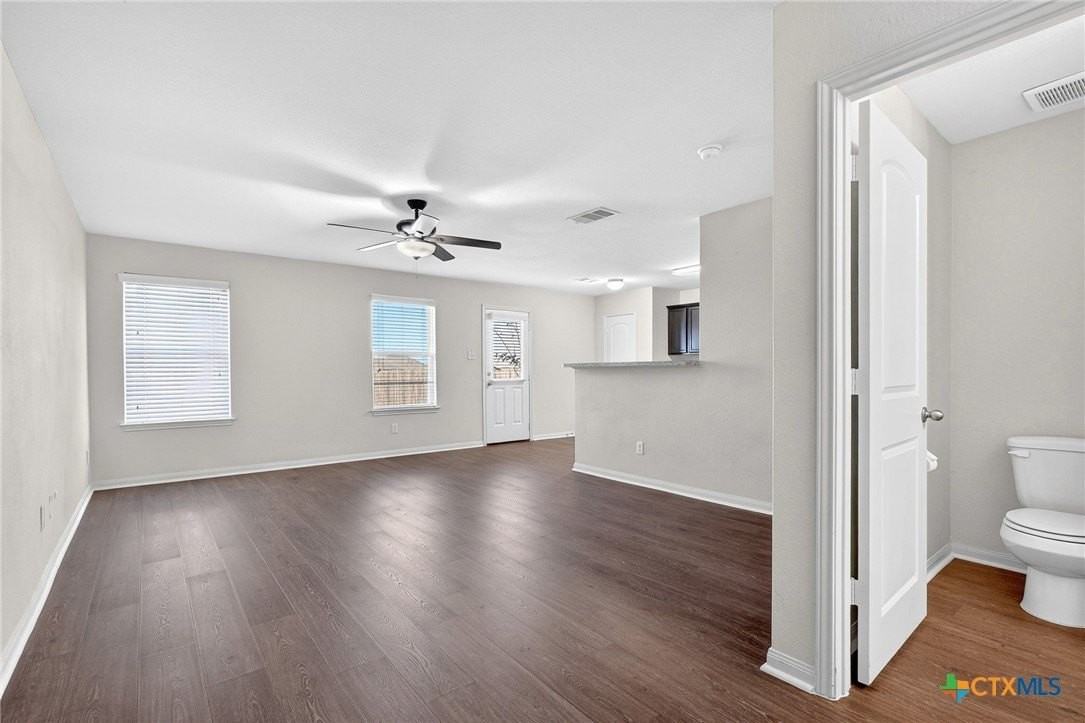 308 Yearwood Ln - Photo 4 of 14