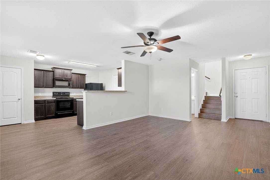 308 Yearwood Ln - Photo 5 of 14