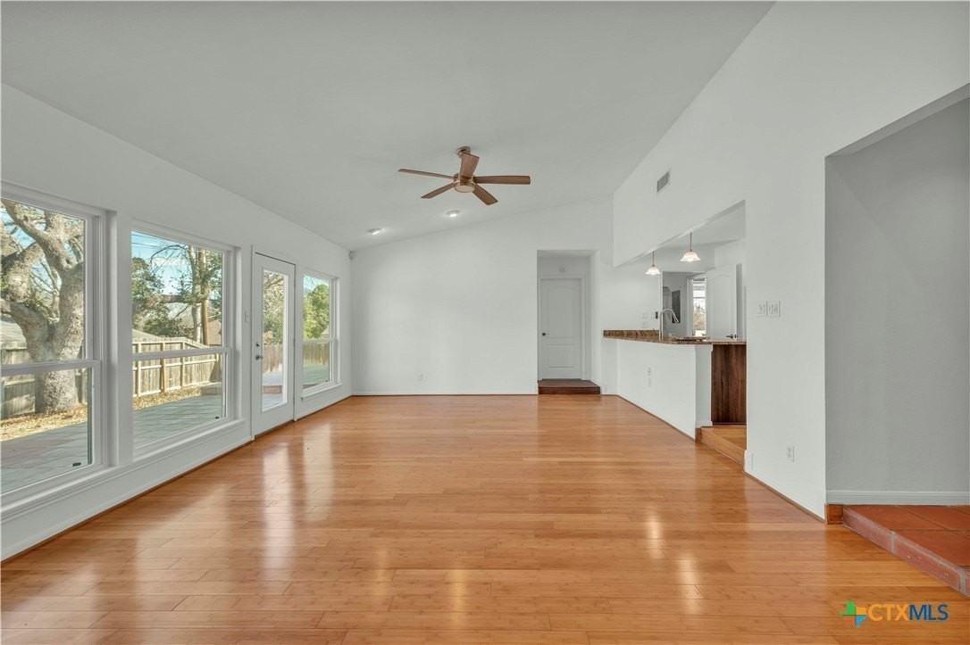 513 Red River Rd - Photo 4 of 31