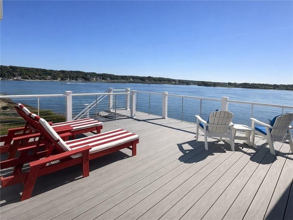 193 Seaconnet Blvd - Photo 5 of 12