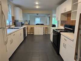 featured image of 23 Carey St