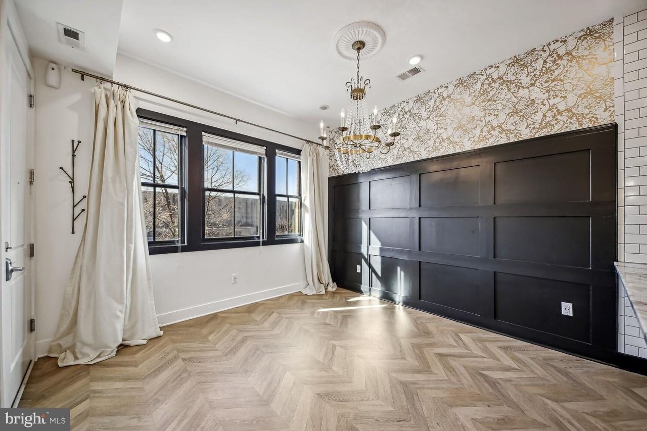 2012 D St Ne Apt 3 #3 - Photo 2 of 20