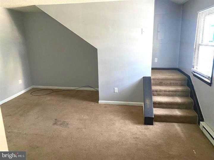 110 Washington St - Photo 5 of 12