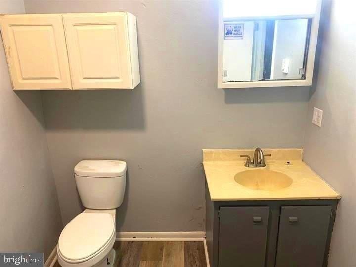 110 Washington St - Photo 7 of 12