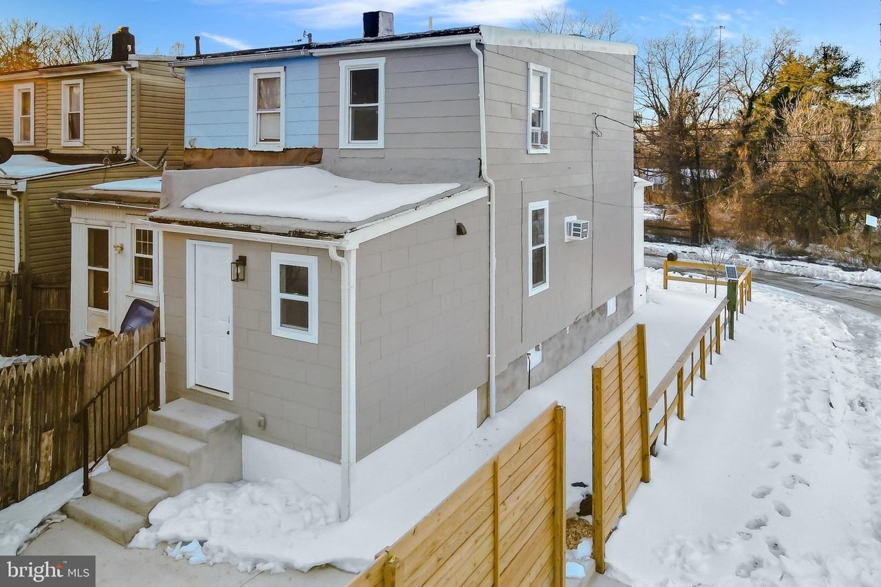 2301 Herkimer St - Photo 2 of 14