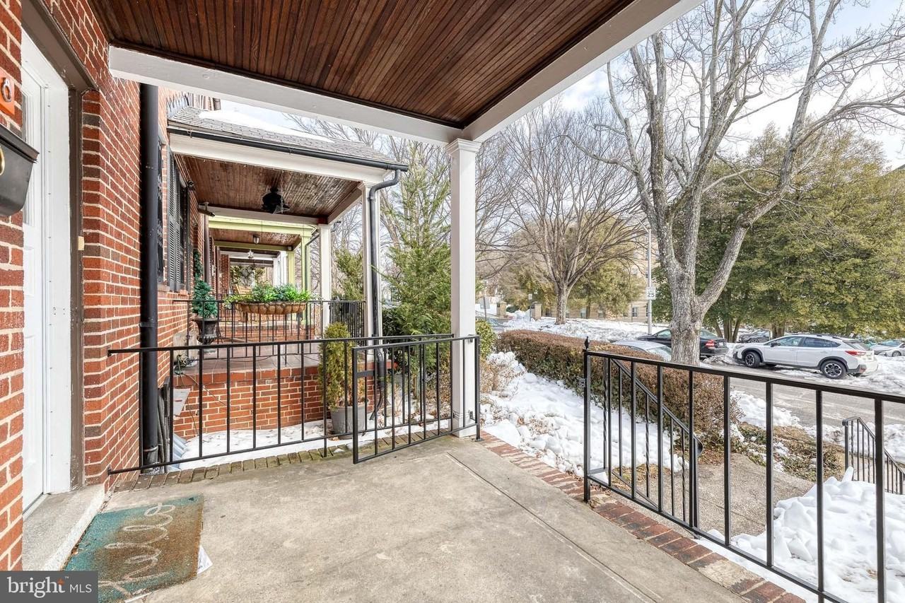 3918 Beech Ave - Photo 2 of 24