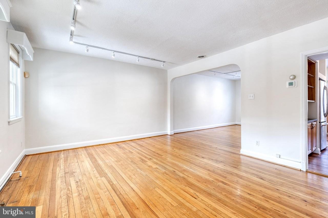 3918 Beech Ave - Photo 3 of 24