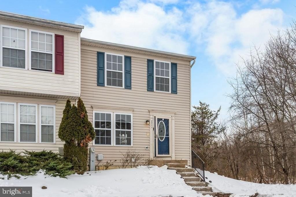 7711 Cornerstone Way - Photo 2 of 33