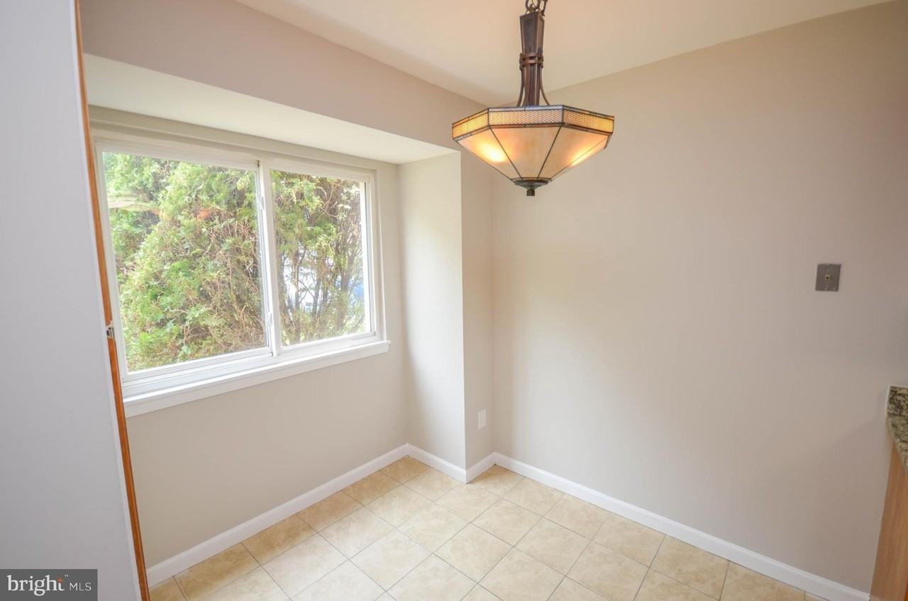 19404 Transhire Rd - Photo 4 of 32