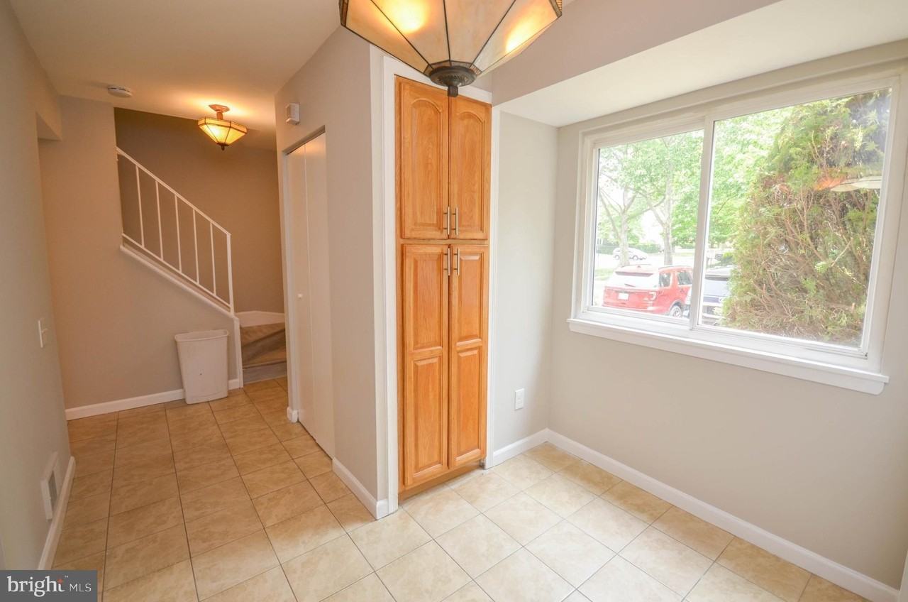 19404 Transhire Rd - Photo 5 of 32