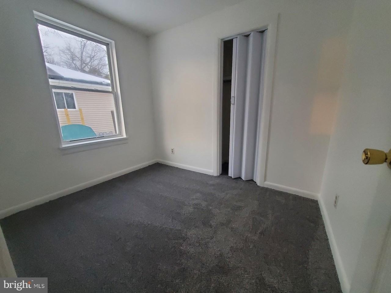 72 Peony St - Photo 6 of 8