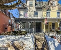 featured image of 419 Woodward St Apt 3rd #3rdFL