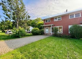 featured image of 287 Wedgewood Drive