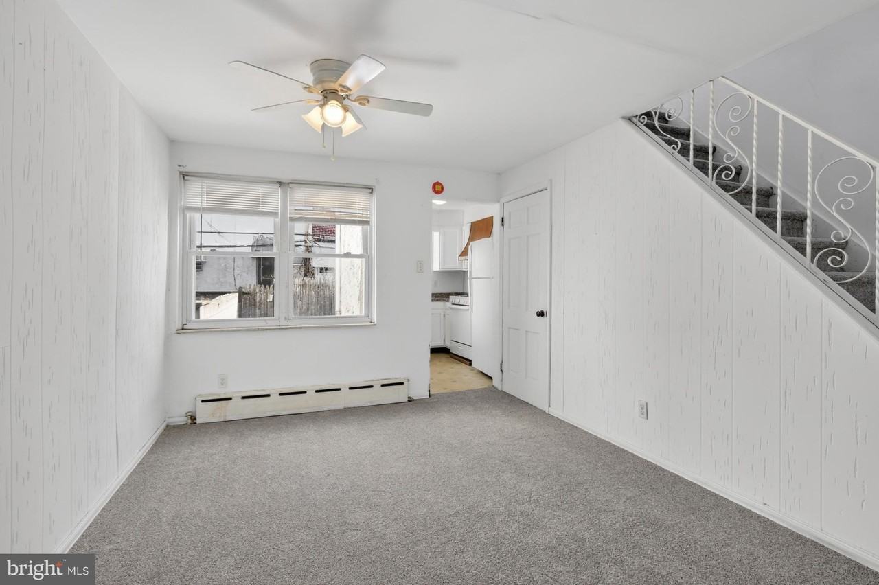 1617 S Newkirk St - Photo 5 of 22