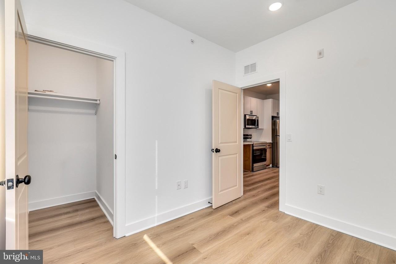 1634 W Susquehanna Ave #3 - Photo 4 of 10