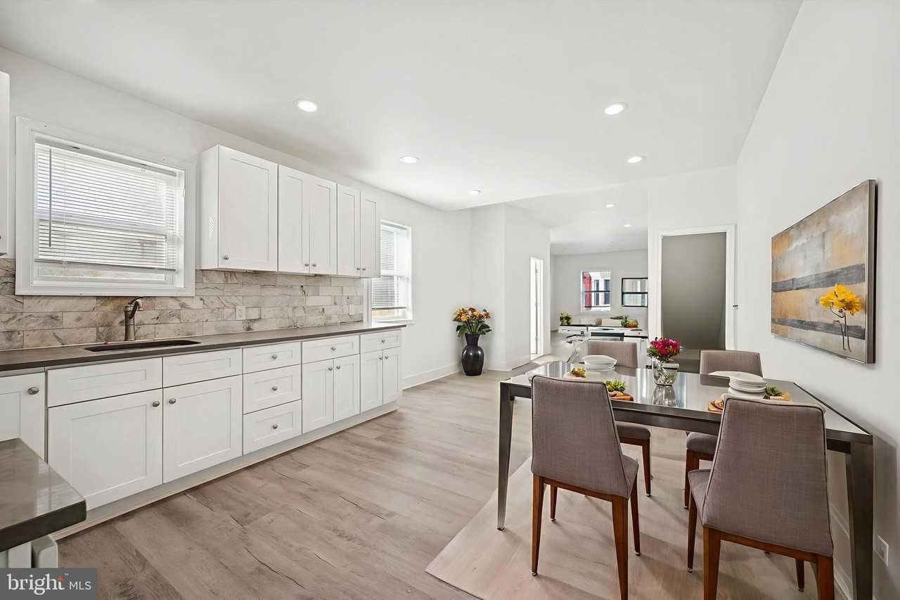 2135 N 20th St - Photo 4 of 20