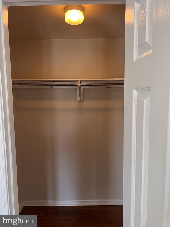 2079 E Hagert St - Photo 6 of 13