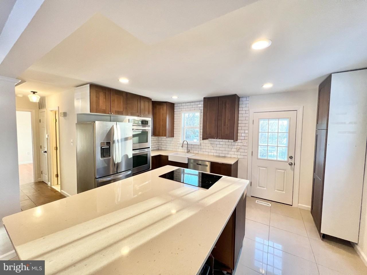 13734 Moccasin Ct - Photo 4 of 29