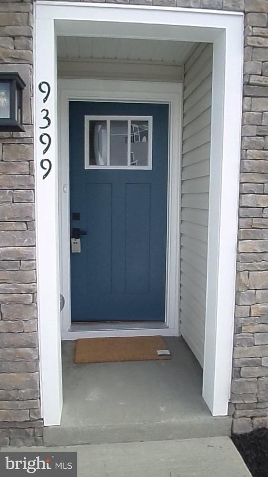 9399 Edenderry Dr - Photo 2 of 24