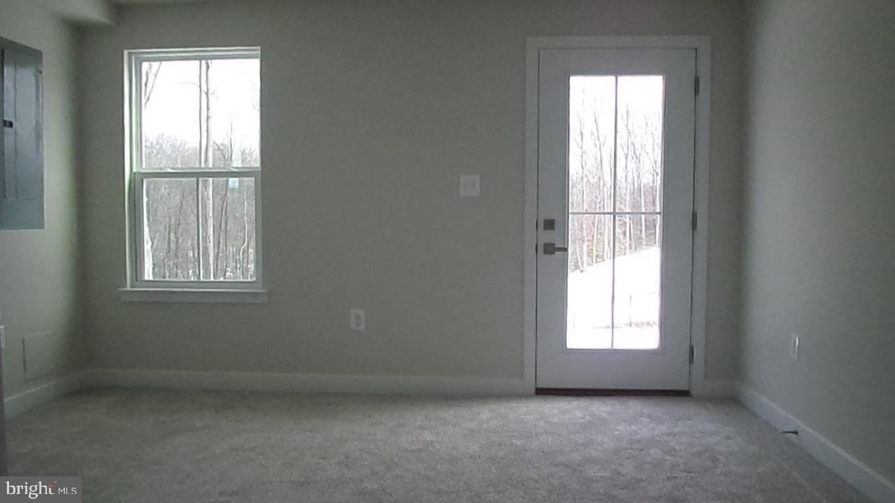 9399 Edenderry Dr - Photo 7 of 24