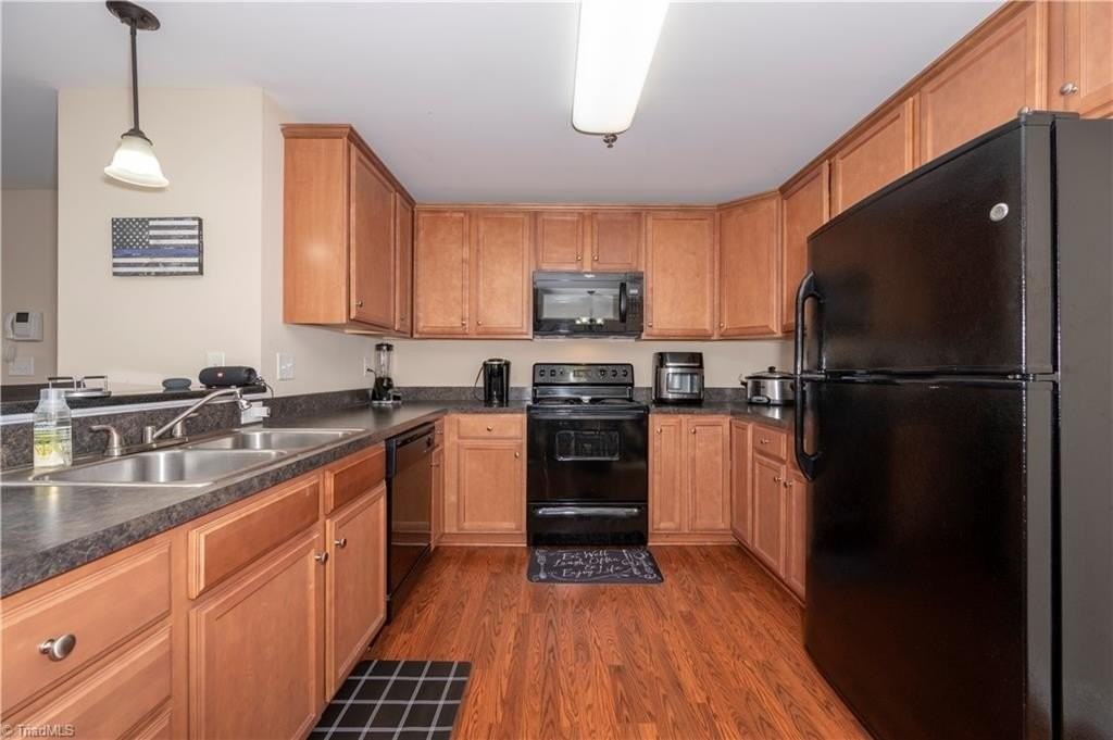 4757 Tatton Park Cir #1A - Photo 2 of 17