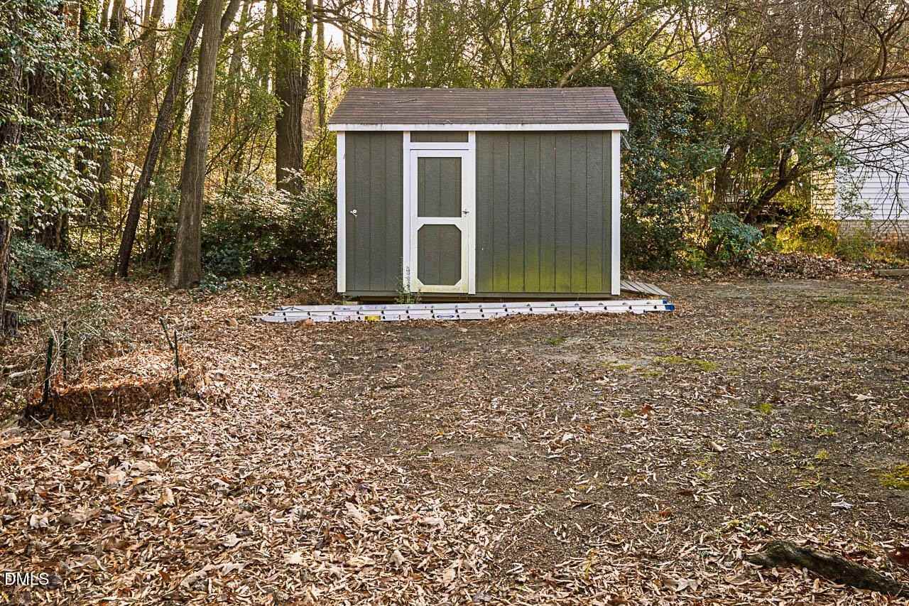 3240 Huntleigh Dr - Photo 4 of 37