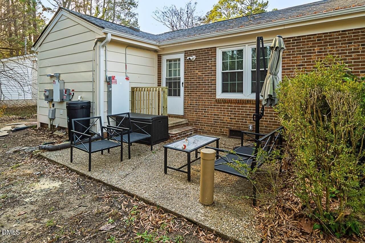 3240 Huntleigh Dr - Photo 6 of 37