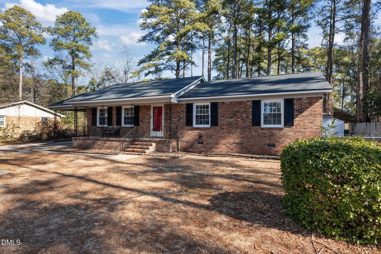 329 S Mcpherson Church Rd - Photo 3 of 30