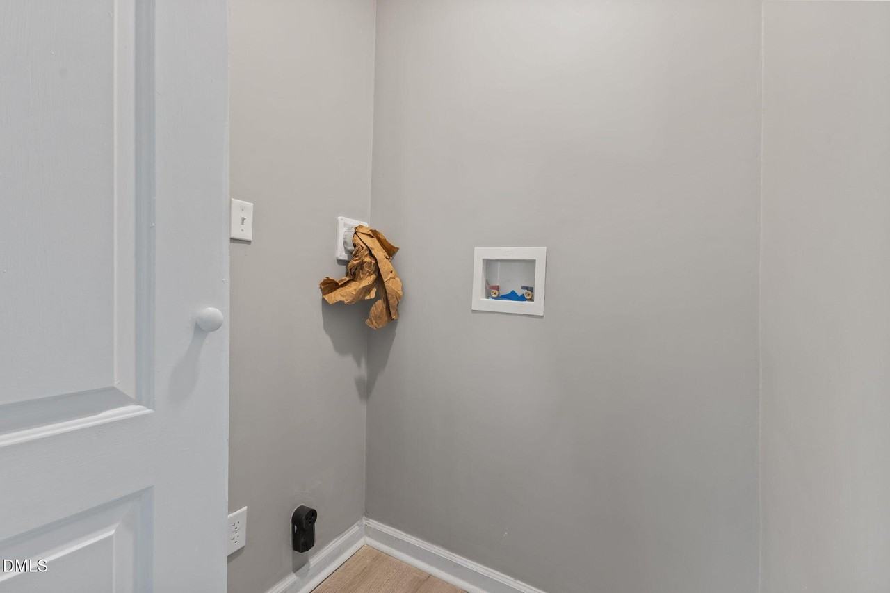 329 S Mcpherson Church Rd - Photo 5 of 30