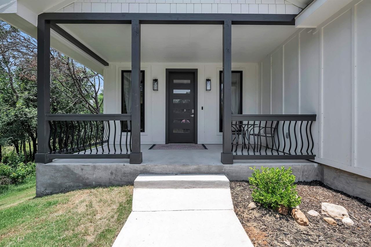 832 Fir Ln - Photo 2 of 30