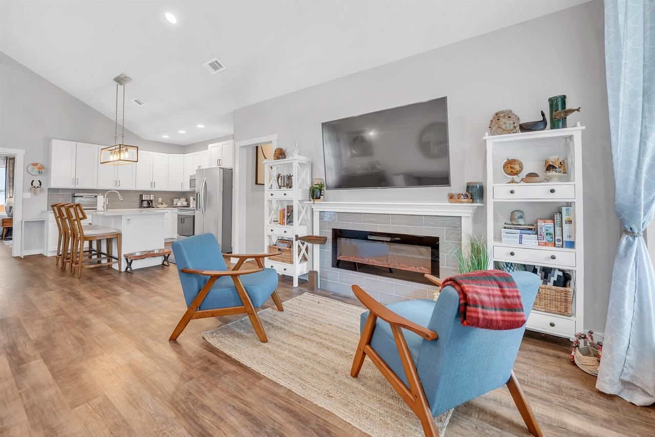 832 Fir Ln - Photo 4 of 30