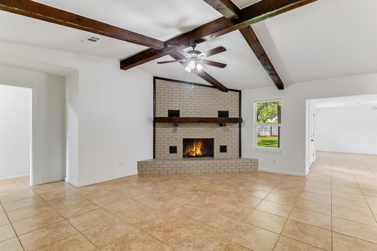 205 Mcgee Trl - Photo 5 of 30