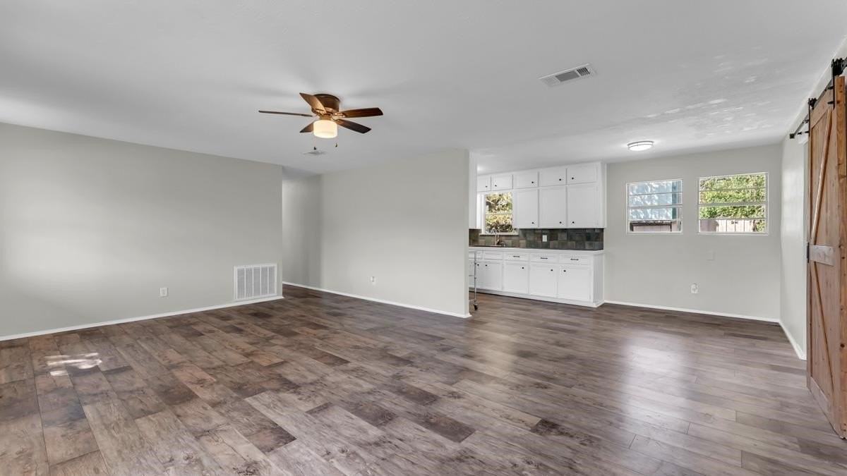 206 5th St - Photo 5 of 22