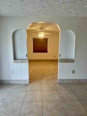 2302 Sunrise Blvd - Photo 2 of 33