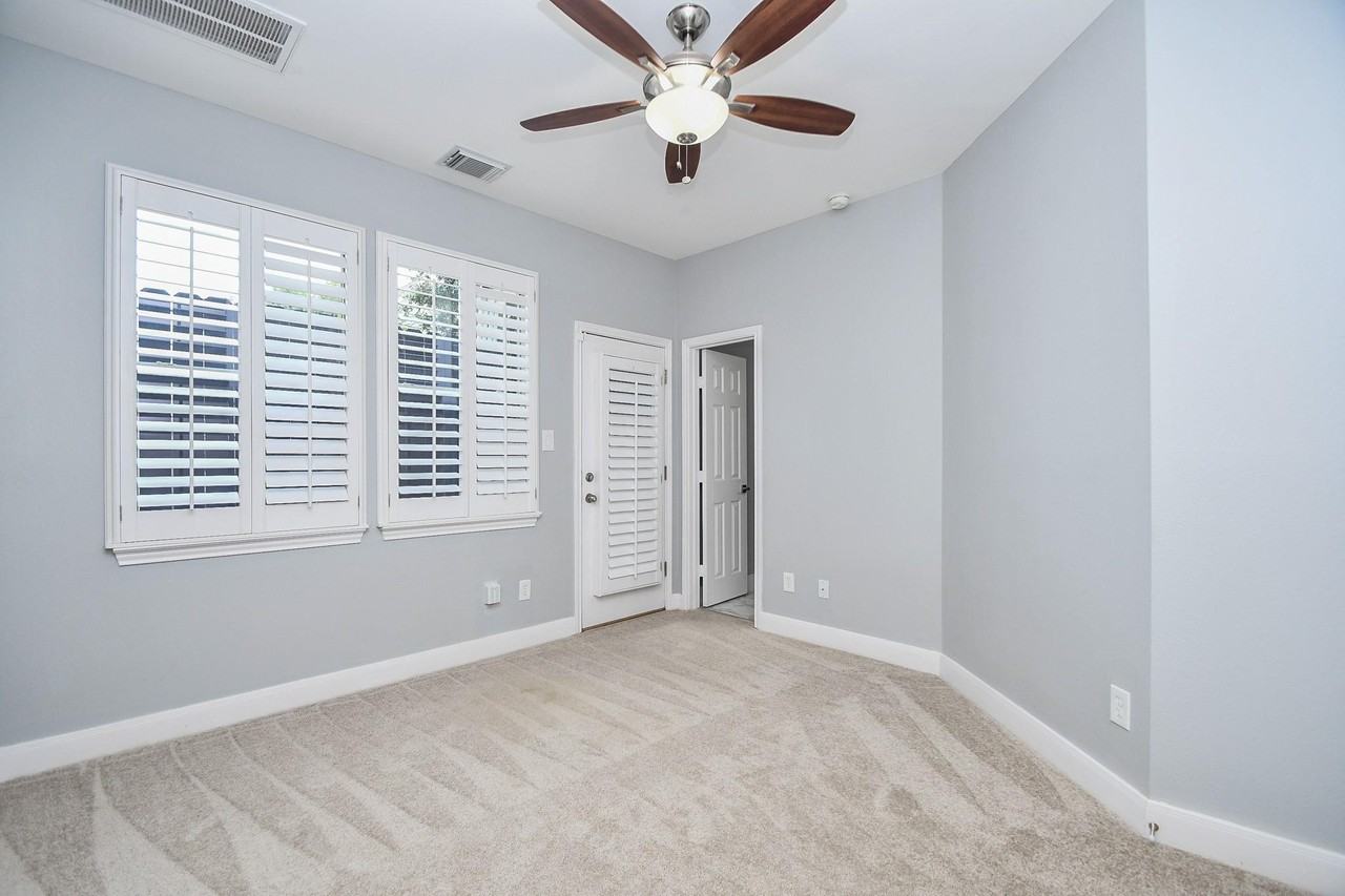 1016 Studer St - Photo 3 of 18