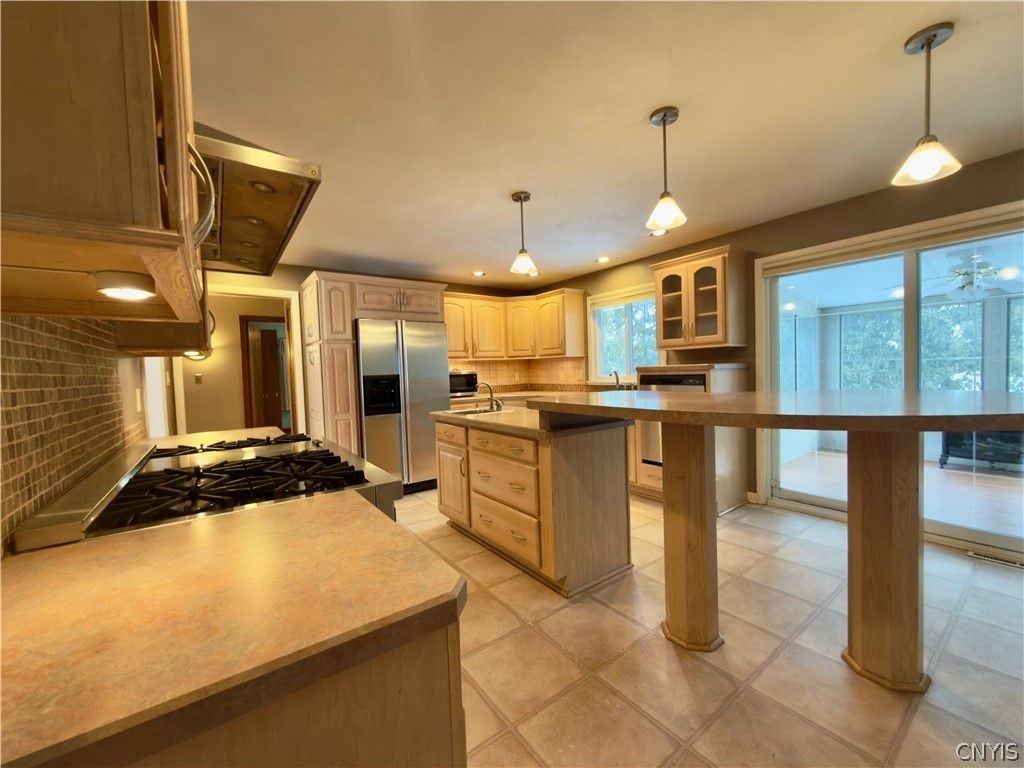 112 Terrace Cir - Photo 6 of 26