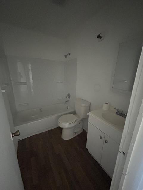 211 W Washington St - Photo 7 of 7