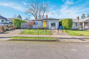 featured image of 6035 Ne 17th Ave